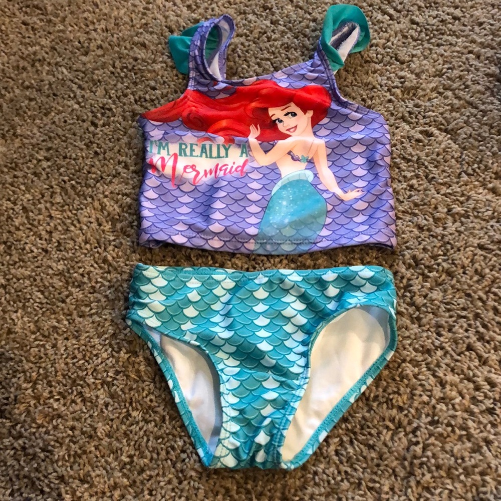 Swim suit
